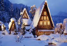 蜂鸟电竞:铁人也遭不住了?巴尔韦德比赛期间被拍到疑似不适,咬牙坚持.